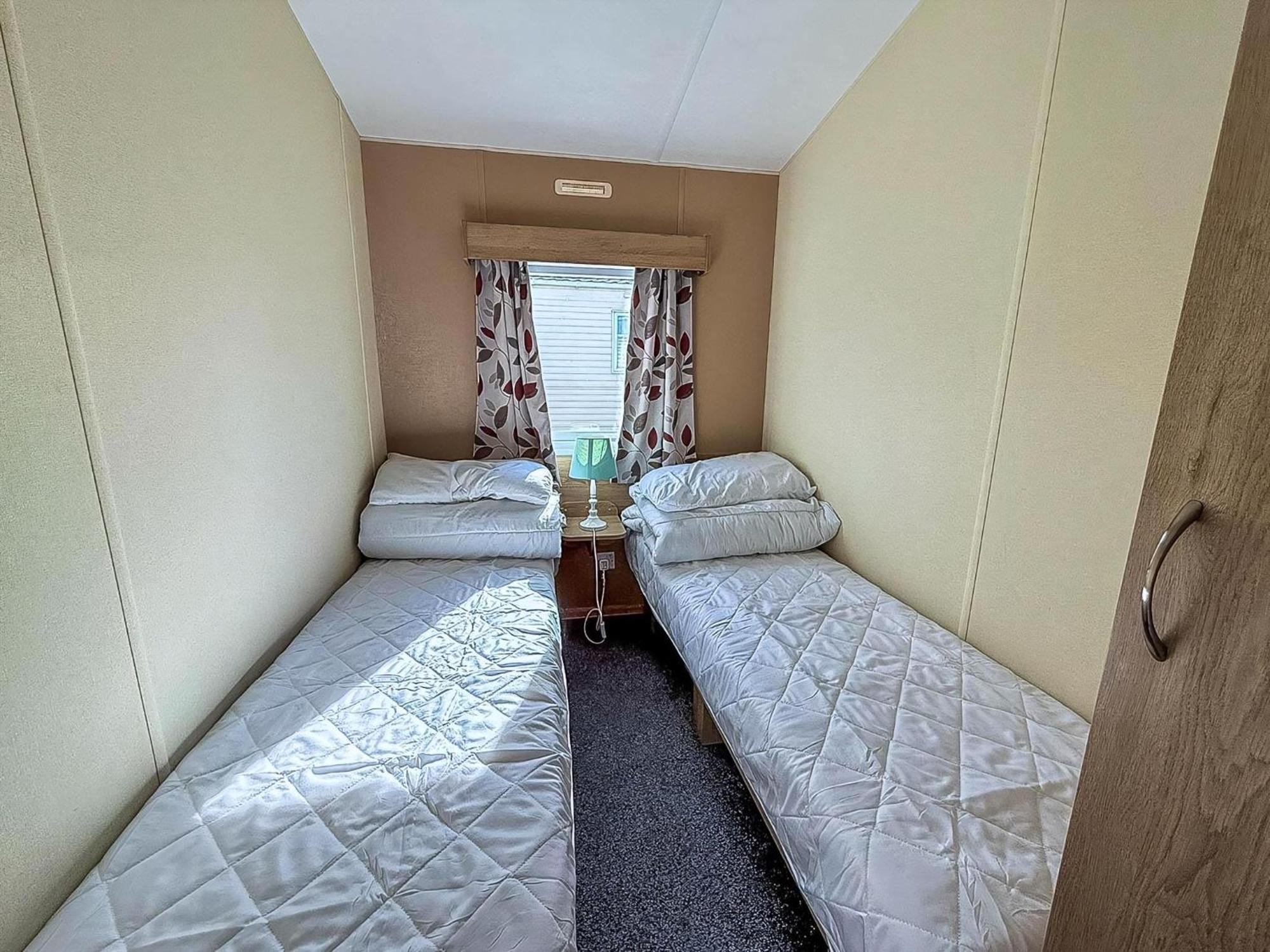 Lovely 6 Berth Caravan At Sunnydale Holiday Park Ref 35375S Louth  Esterno foto
